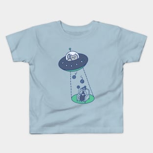 Kitty abduction of yarn balls Kids T-Shirt